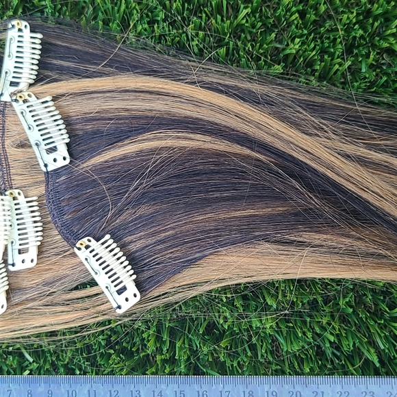 12 inch Clip in hair Extensions 🌟 Brand New 6 pcs 🌱 Great for Highlights - Picture 5 of 6